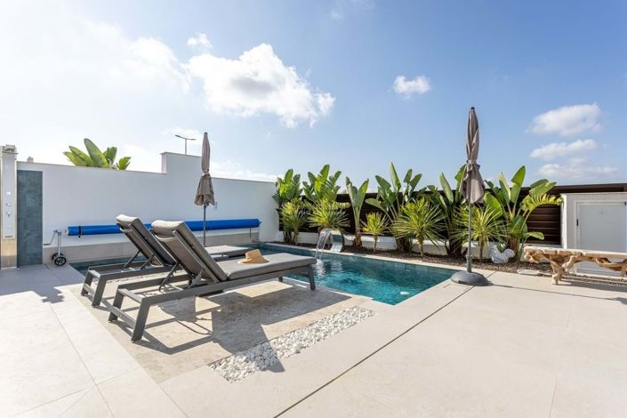 Image No.29-3 Bed Villa for sale