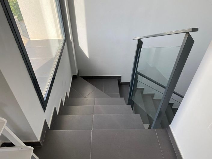 Image No.12-3 Bed Townhouse for sale