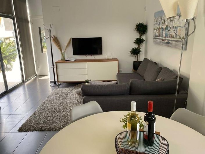 Image No.3-3 Bed Townhouse for sale