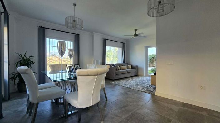 Image No.23-5 Bed Villa for sale