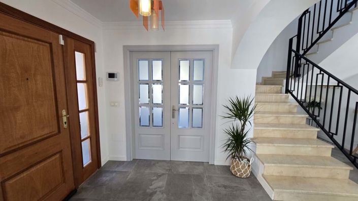 Image No.48-5 Bed Villa for sale