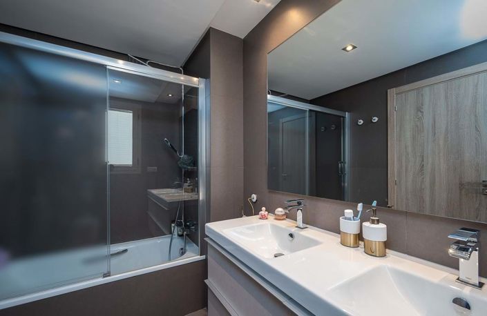 Image No.19-3 Bed Apartment for sale