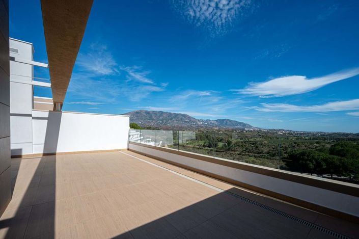 Image No.20-3 Bed Apartment for sale