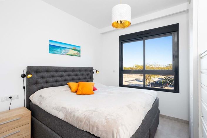 Image No.16-2 Bed Apartment for sale