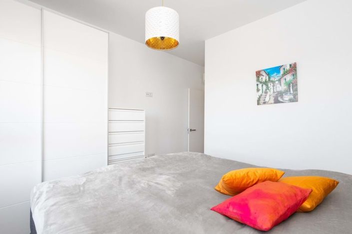 Image No.17-2 Bed Apartment for sale