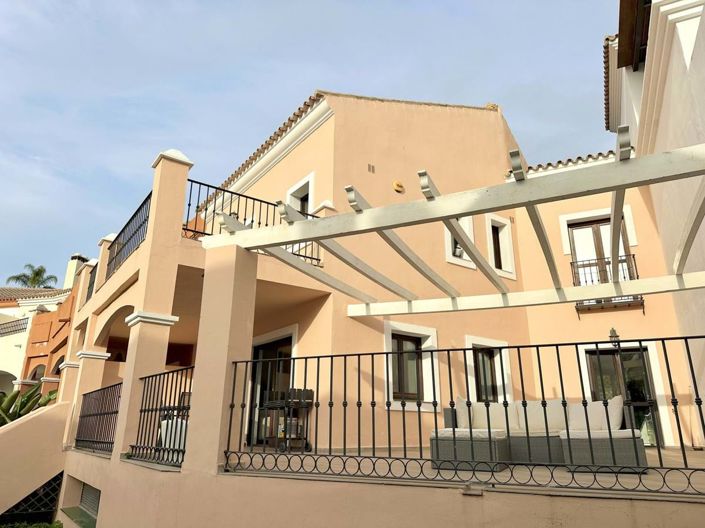 Image No.36-4 Bed Townhouse for sale