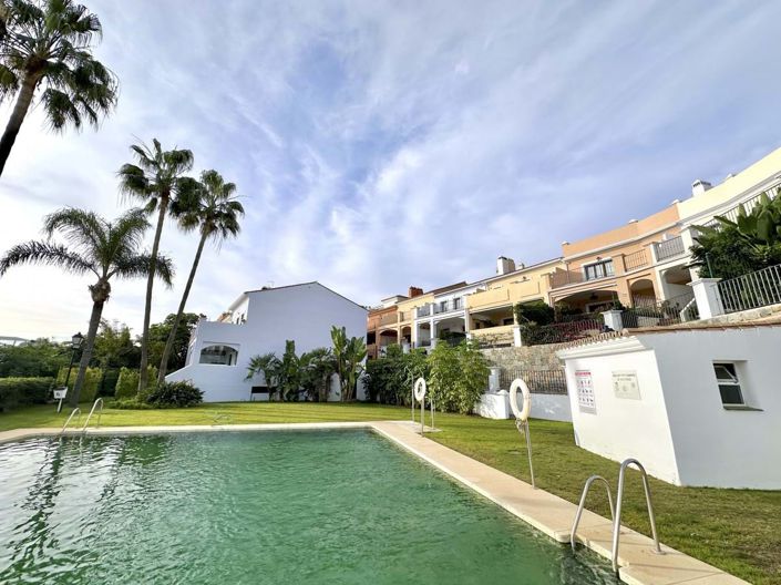 Image No.48-4 Bed Townhouse for sale