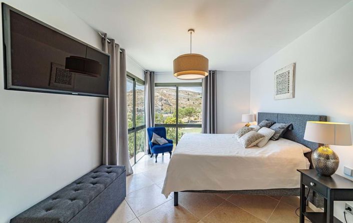 Image No.30-2 Bed Apartment for sale