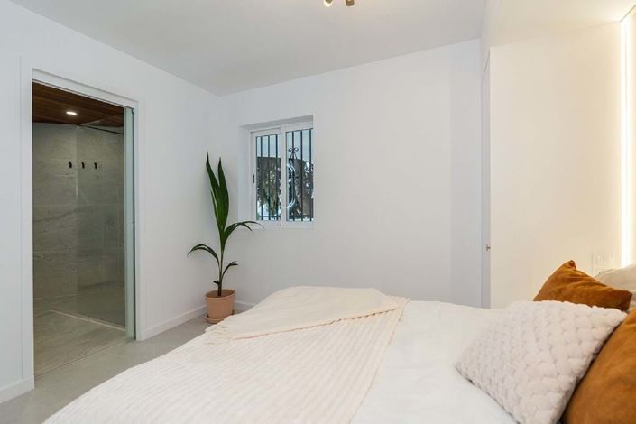 Image No.28-3 Bed Penthouse for sale