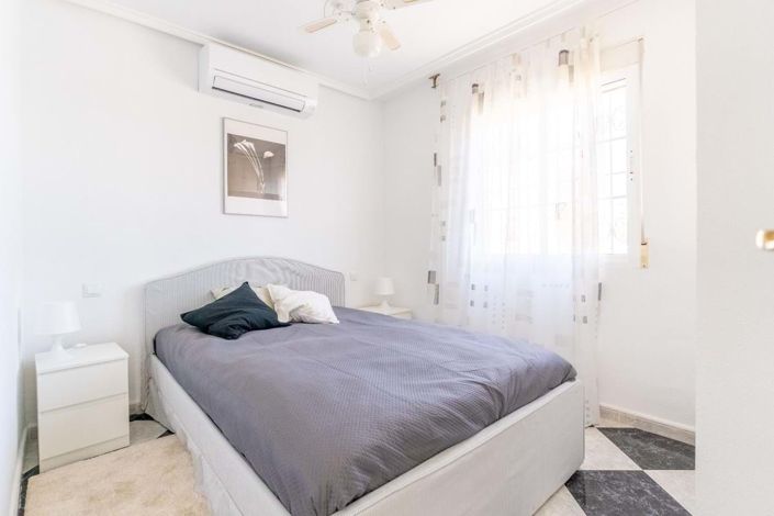 Image No.11-Villa de 4 chambres à vendre à Orihuela Costa