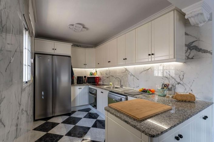 Image No.7-Villa de 4 chambres à vendre à Orihuela Costa