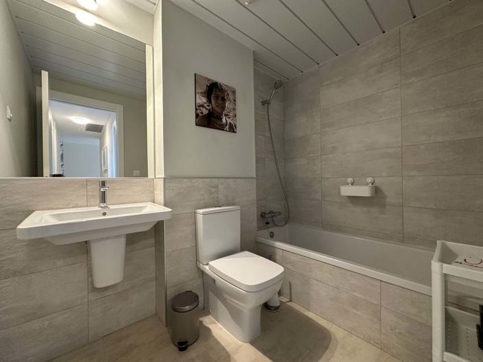 Image No.8-3 Bed Apartment for sale