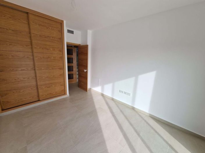 Image No.17-4 Bed Villa for sale