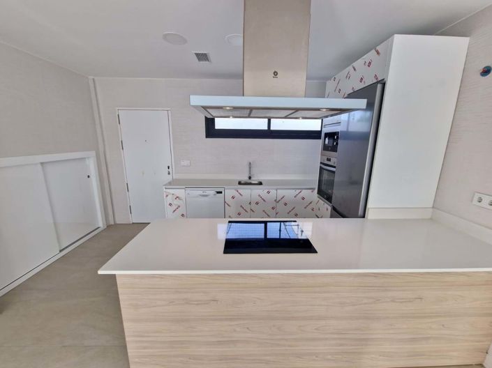 Image No.6-4 Bed Villa for sale