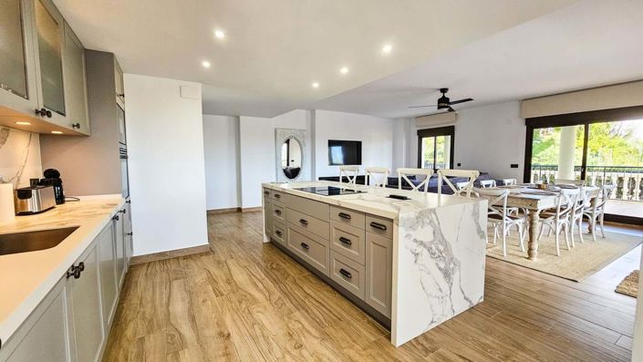 Image No.4-3 Bed Apartment for sale