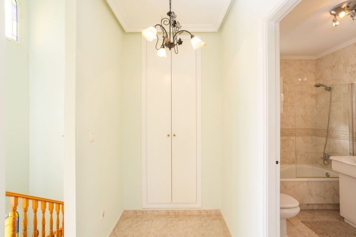 Image No.23-4 Bed Villa for sale