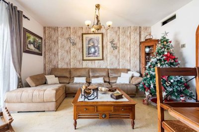 1447-530512-78d1f4f8b6655591b02d22fabb36a692d