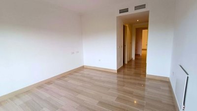 1447-526606-78d1f4f8b6655591b02d22fabb36a692d