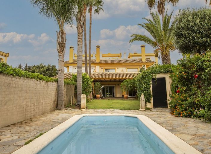 Image No.3-Maison de ville de 3 chambres à vendre à Sotogrande playa