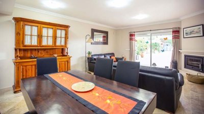 1447-521198-78d1f4f8b6655591b02d22fabb36a692d