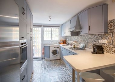 1447-521198-78d1f4f8b6655591b02d22fabb36a692d