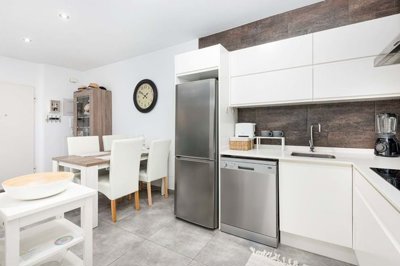 1447-531256-78d1f4f8b6655591b02d22fabb36a692d