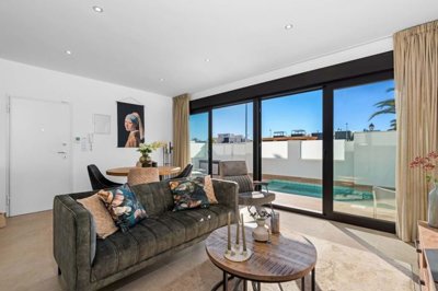 1447-531254-78d1f4f8b6655591b02d22fabb36a692d