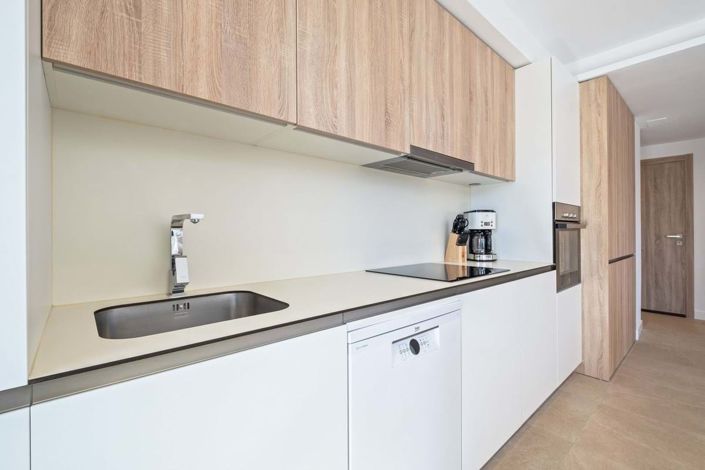 Image No.24-3 Bed Apartment for sale