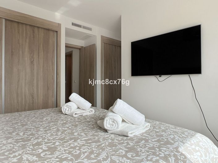 Image No.25-3 Bed Townhouse for sale