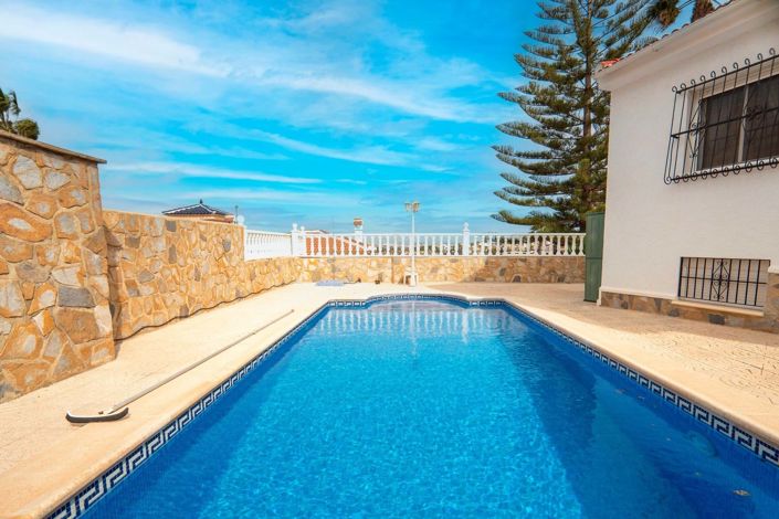 Image No.8-4 Bed Villa for sale