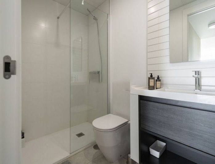 Image No.18-3 Bed Apartment for sale