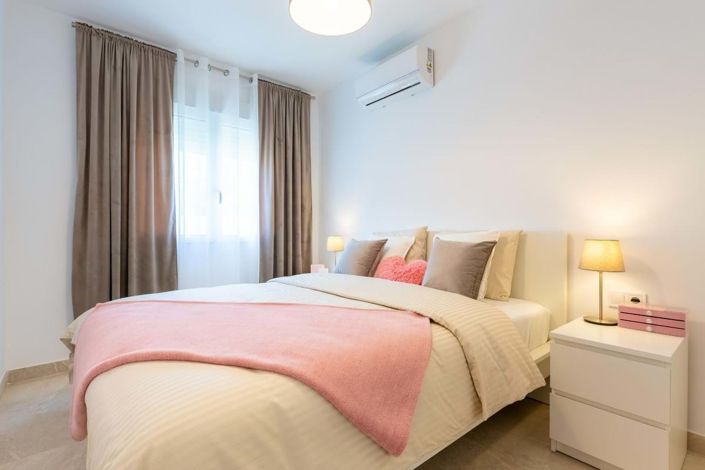 Image No.13-4 Bed Villa for sale