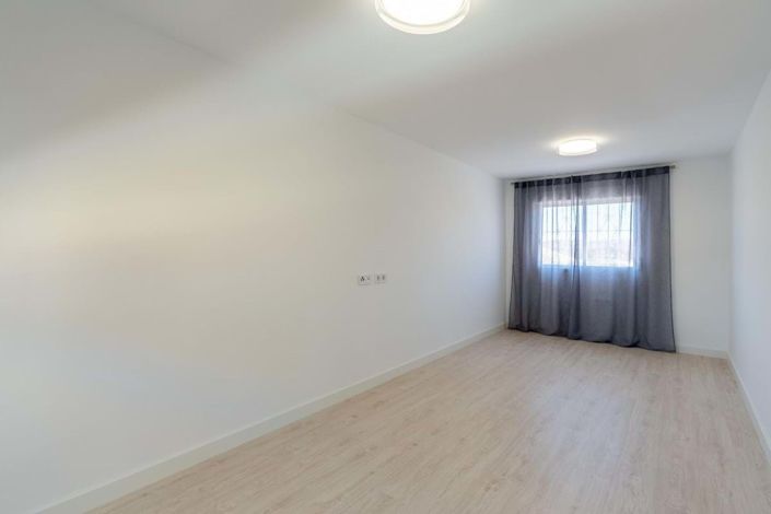 Image No.20-4 Bed Villa for sale