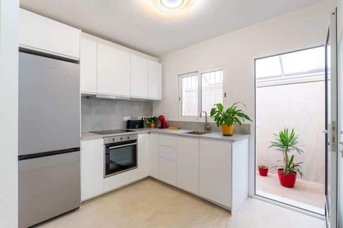 Image No.3-4 Bed Villa for sale