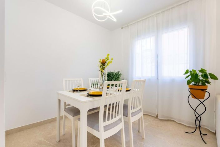 Image No.4-4 Bed Villa for sale