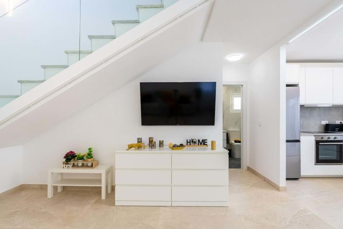 Image No.9-4 Bed Villa for sale