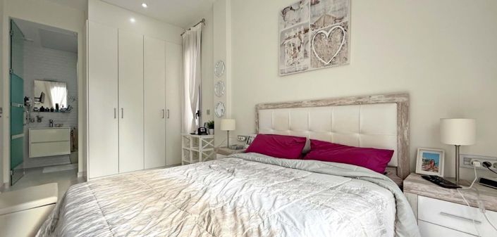 Image No.14-3 Bed Villa for sale