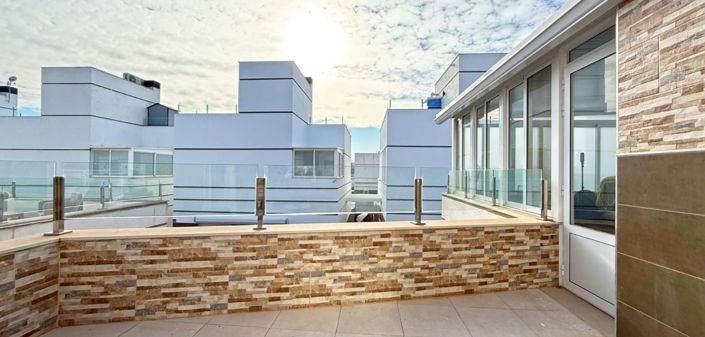 Image No.20-3 Bed Villa for sale