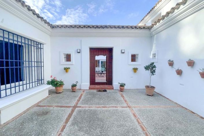 Image No.2-Villa de 4 chambres à vendre à Sotogrande playa