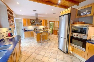 1447-533117-78d1f4f8b6655591b02d22fabb36a692d