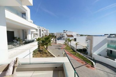 1447-533118-78d1f4f8b6655591b02d22fabb36a692d