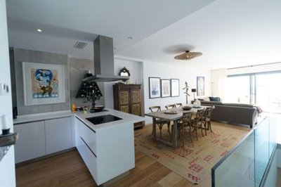 1447-533118-78d1f4f8b6655591b02d22fabb36a692d