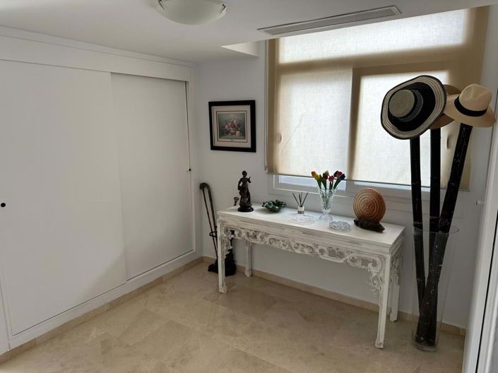 Image No.16-3 Bed Apartment for sale