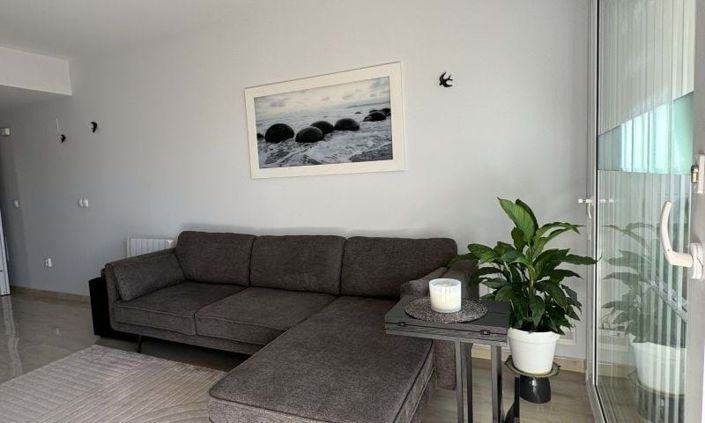 Image No.16-2 Bed Apartment for sale