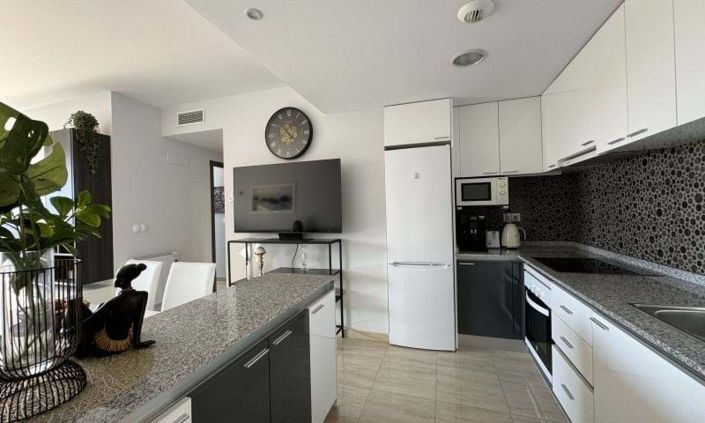 Image No.29-2 Bed Apartment for sale