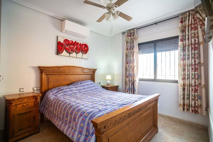 Image No.18-3 Bed Villa for sale