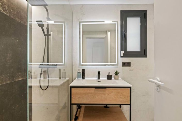 Image No.17-3 Bed Townhouse for sale