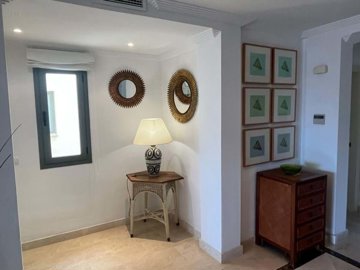 1447-609126-78d1f4f8b6655591b02d22fabb36a692d