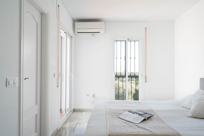 Image No.11-3 Bed Townhouse for sale