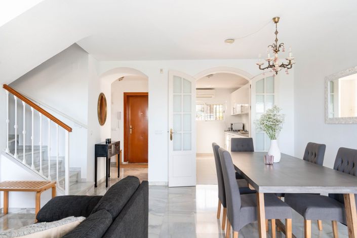 Image No.6-3 Bed Townhouse for sale